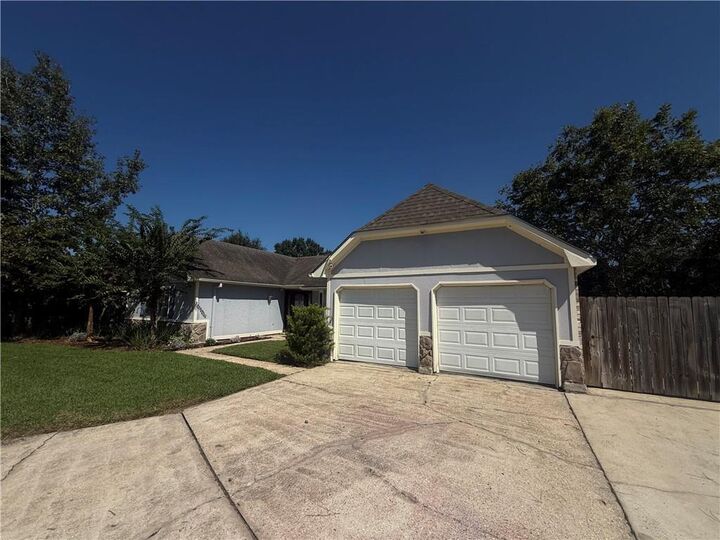 Property Photo:  438 Briargrove Drive  LA 70458 