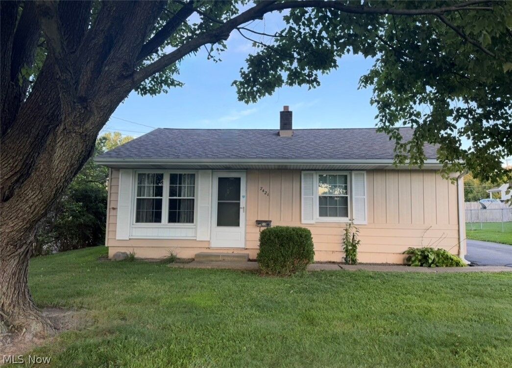 Property Photo:  7421 Sierra Madre Trail  OH 44512 