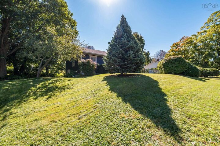 Property Photo:  1289 Belcher Street  NS B0P 1T0 
