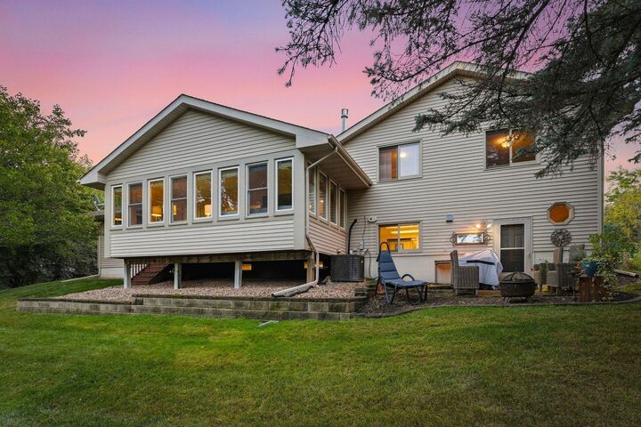 Property Photo:  2080 Kelzer Pond Drive  MN 55386 
