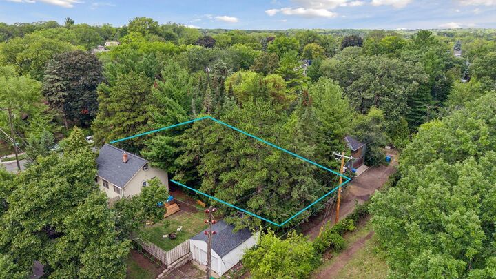 Property Photo: 224 Vincent Avenue N MN 55405