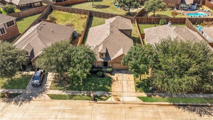 Property Photo: 1208 Ponderosa Drive TX 76227