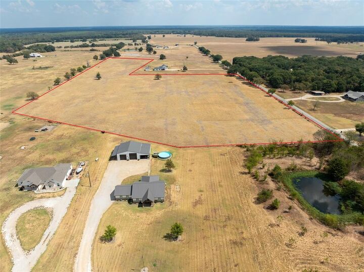 Property Photo:  635 County Road 44550  TX 75462 