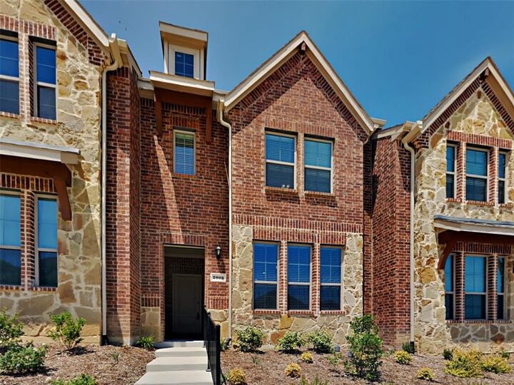 Property Photo:  2005 Buffalo Hill Drive  TX 75149 