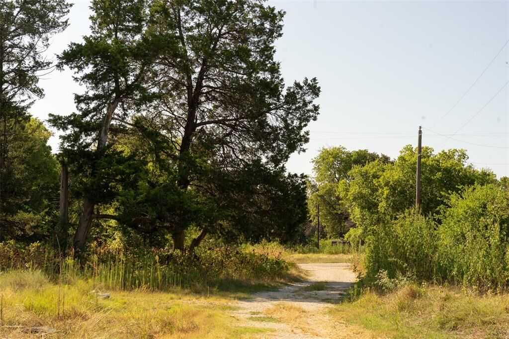 Property Photo:  5 Acres +- S Faye Lane  TX 76273 