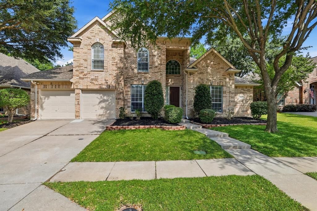 Property Photo: 801 Coralberry Drive TX 75072
