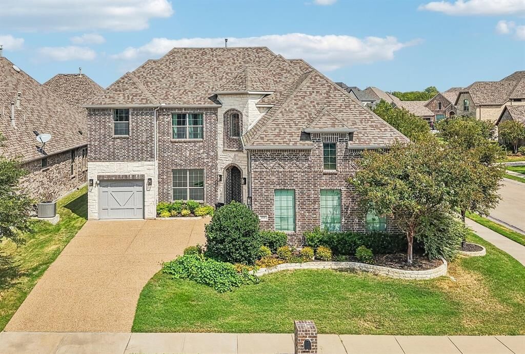 Property Photo: 1036 Windy Hill Lane TX 75087