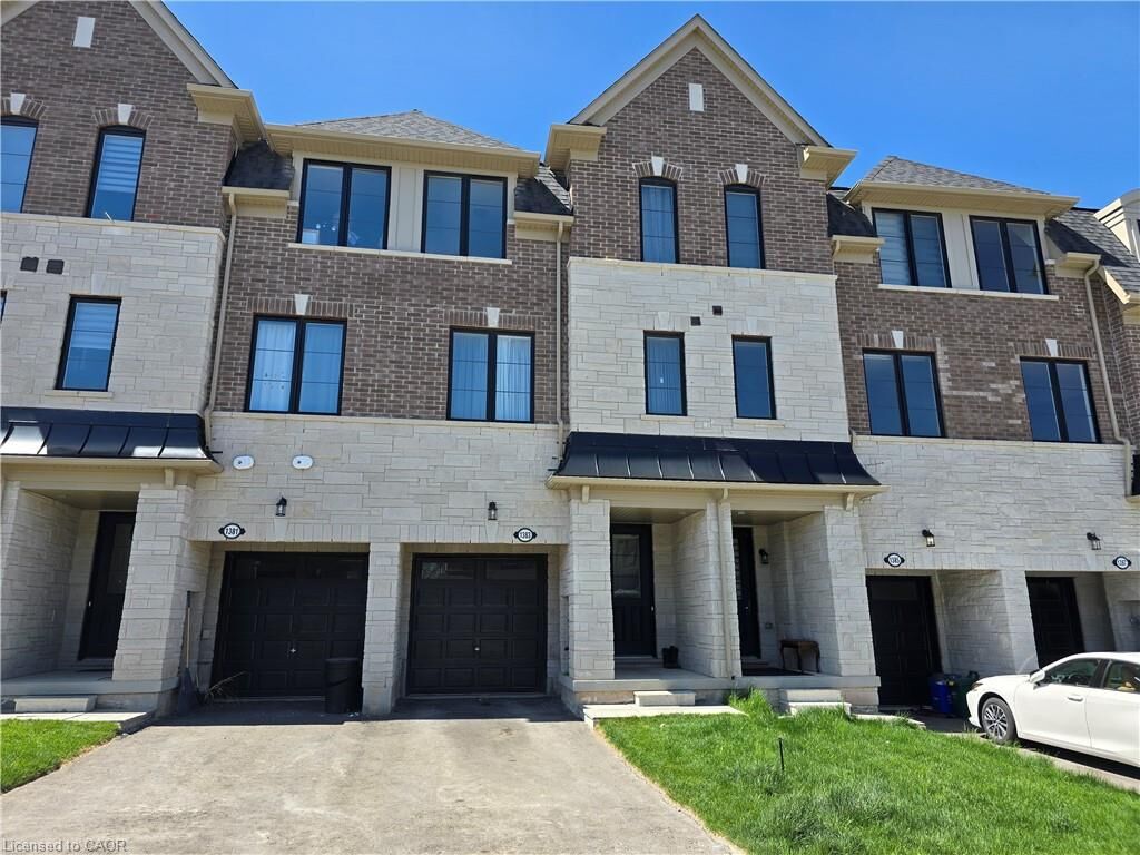 Property Photo: 1383 Almonte Drive ON L7P 3P8