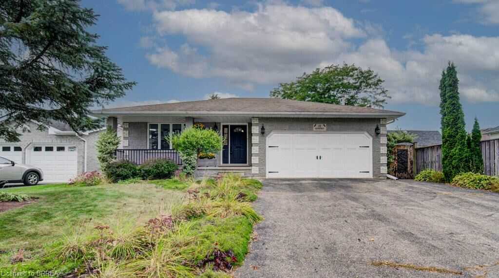 Property Photo:  27 Olivetree Road  ON N3R 5E9 