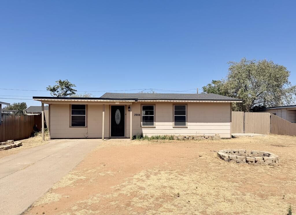 Property Photo: 3906 Cedar Spring TX 79703