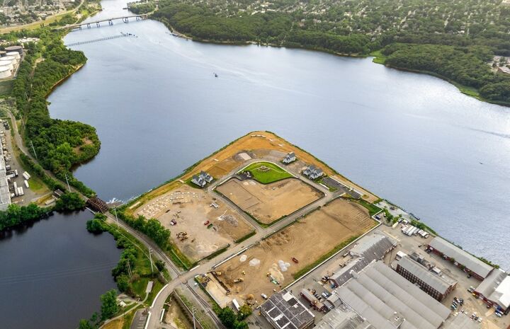 Property Photo:  68 East Point Drive 20  RI 02916 