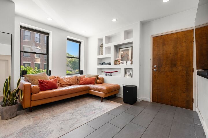Property Photo: 7 Cypress Rd 702 MA 02135