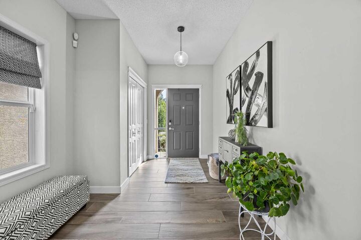 Property Photo:  11755 Valley Ridge Boulevard NW  AB T3B 5Z9 