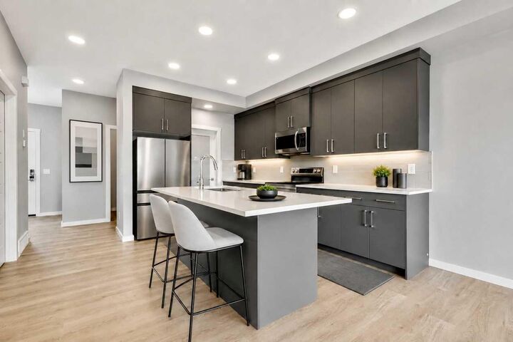 Property Photo:  24 Heritage Point  AB T4C 2J8 