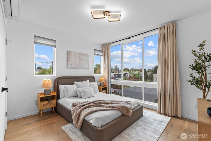 Property Photo: 2612 E Yesler Way WA 98122
