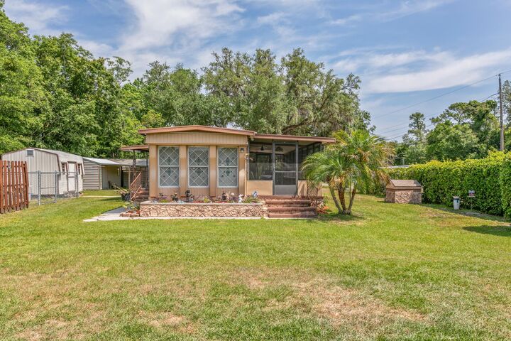 Property Photo: 227 Spec Ln FL 32112