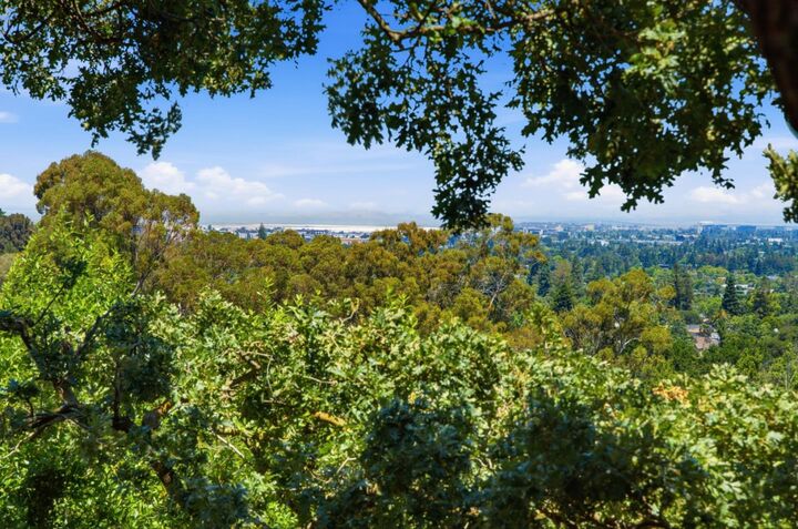 Property Photo: 643 Vista Drive CA 94062