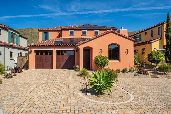 Property Photo: 342 Tresana Lane CA 93401