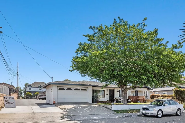 Property Photo:  2241-2247 Prospect  CA 91950 