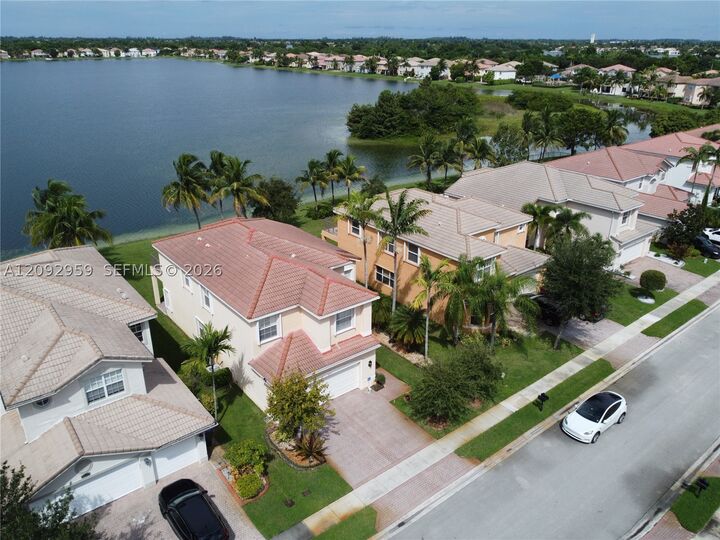 Property Photo: 4276 SW 179th Way FL 33029
