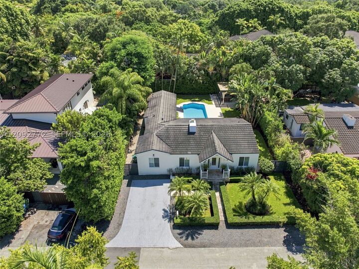 Property Photo: 7215 SW 54th Ct FL 33143