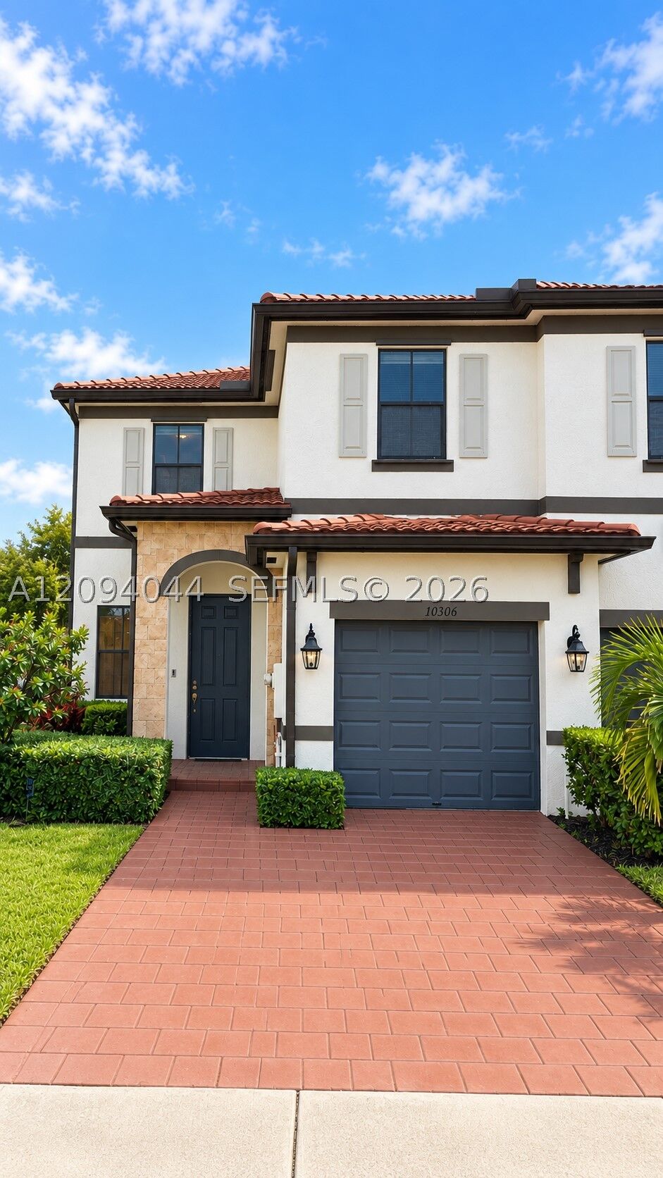 Property Photo: 10306 W 33rd Ln FL 33018