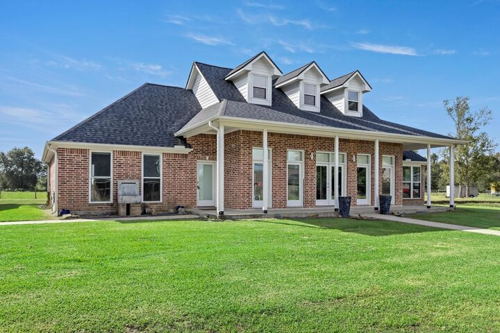 Property Photo:  5326 Atkinson Circle  TX 77630 