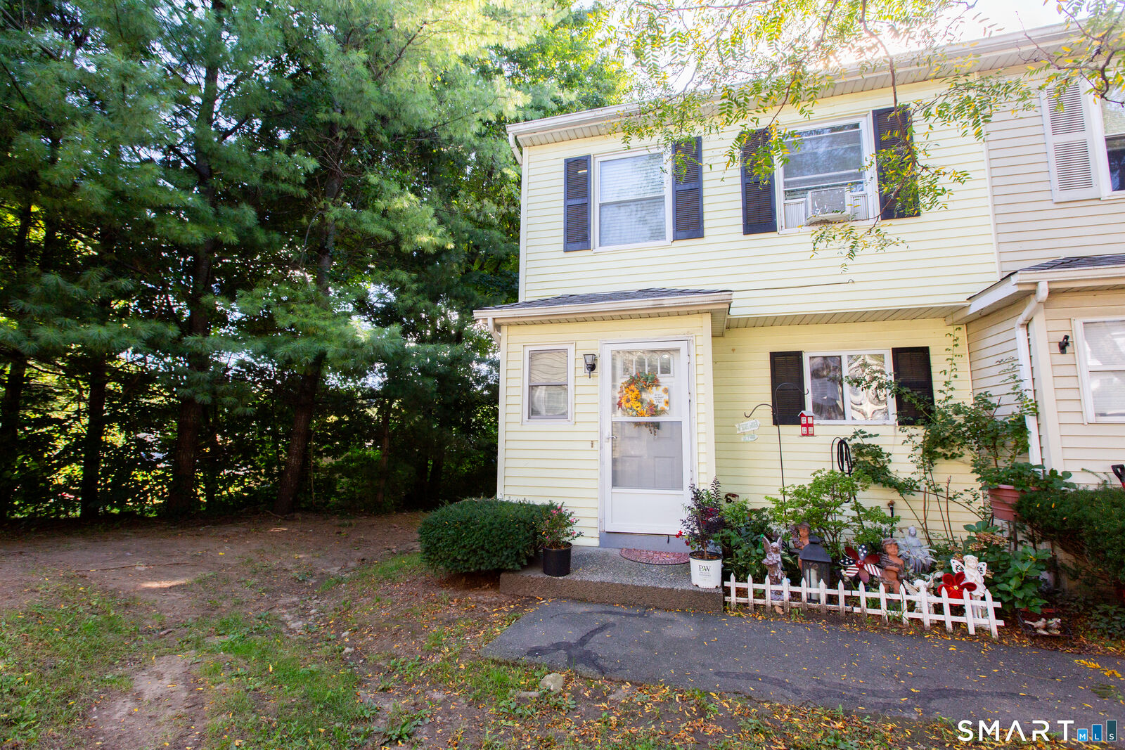 Property Photo:  25 Padanaram Road 23  CT 06811 