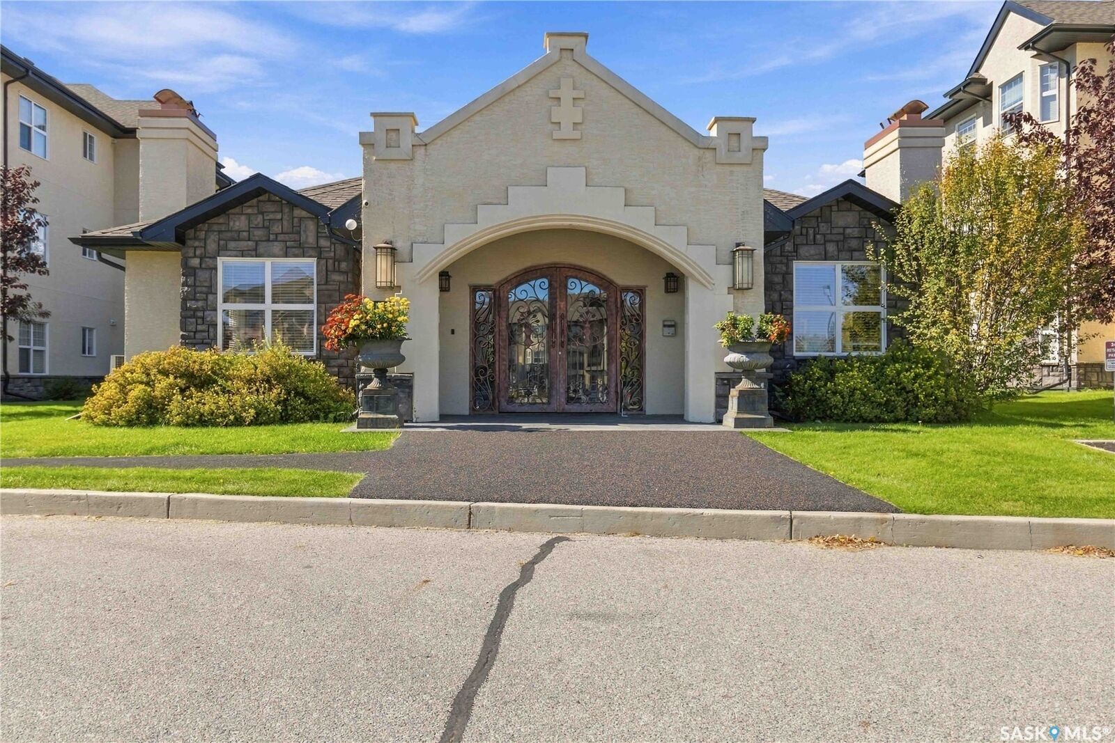 Property Photo:  415 Hunter Road 113B  SK S7T 0J9 