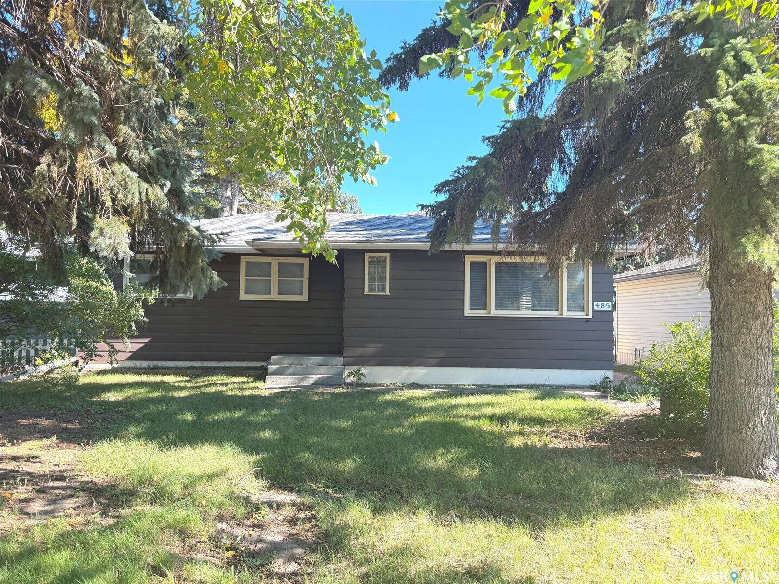 Property Photo: 485 Bay Avenue S SK S0G 1S0