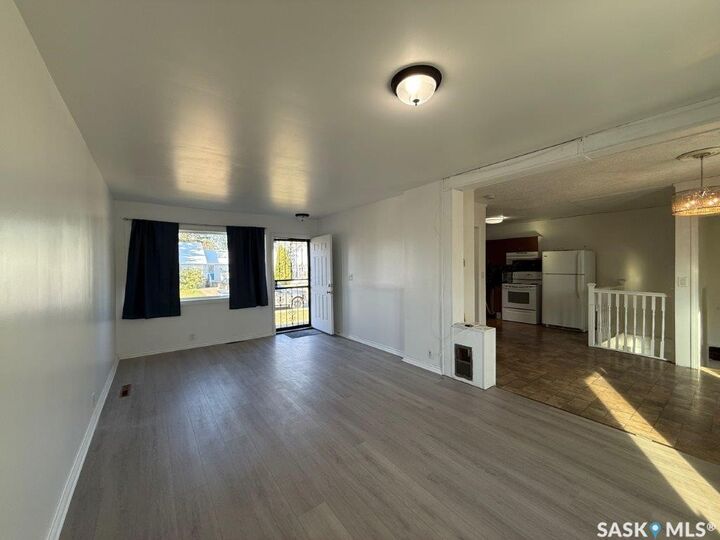 Property Photo:  29 6th Street Crescent W  SK S0L 1S0 