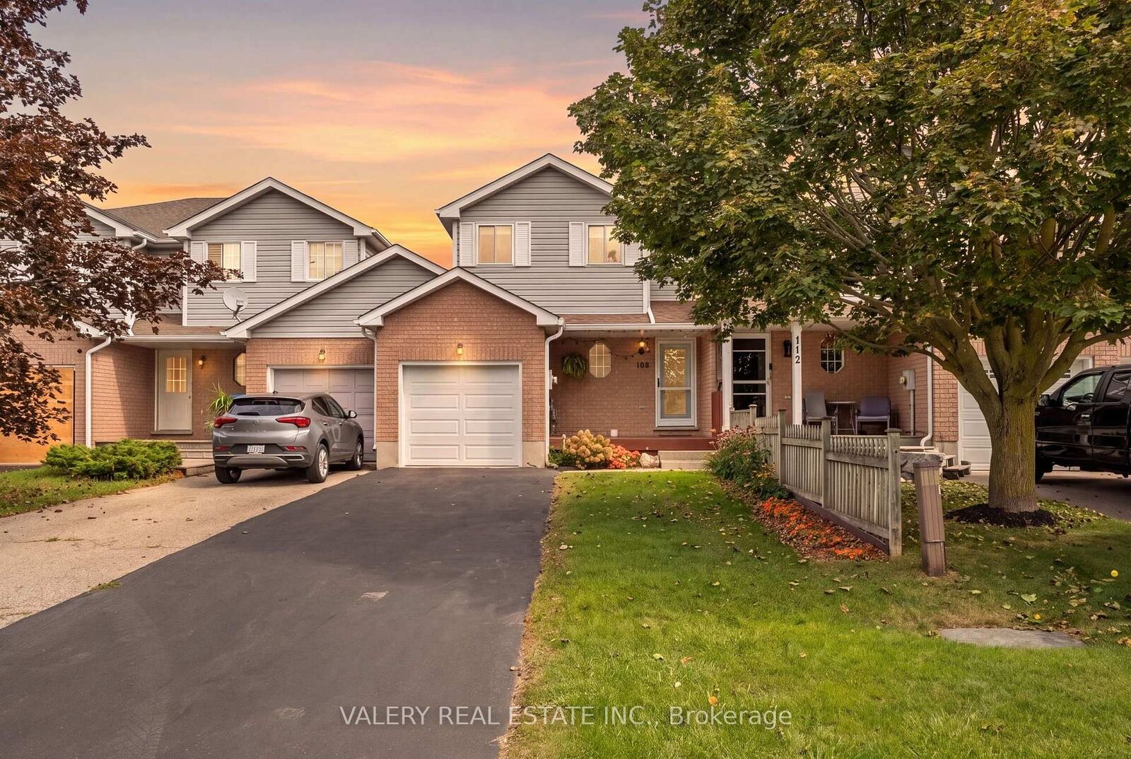 Property Photo: 108 Tait Crescent ON N1M 3P5