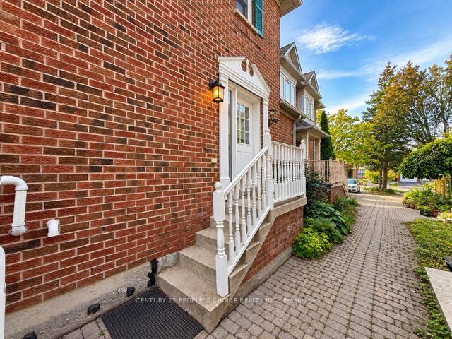 Property Photo:  135 Ural Circle  ON L6R 1J6 