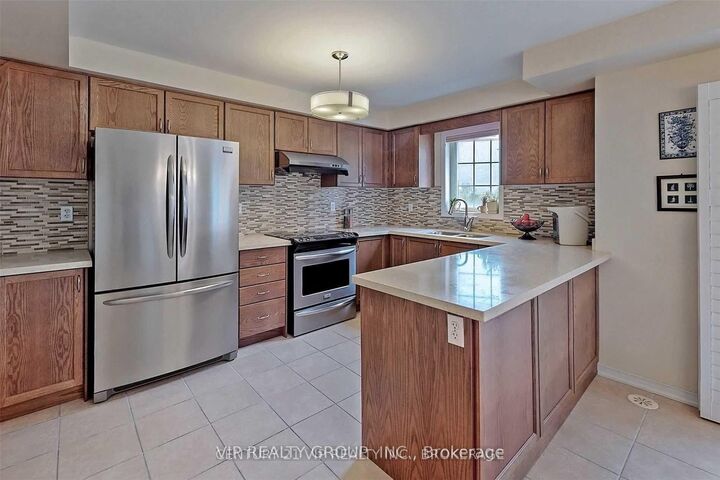 Property Photo:  294 Church Street S  ON L4C 9N4 