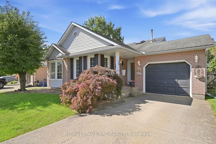 Property Photo:  92 Larchwood Circle  ON L3C 6T3 