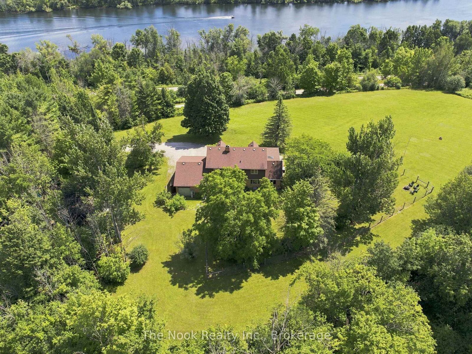 Property Photo:  820 Rahmel Road  ON K0L 1B0 