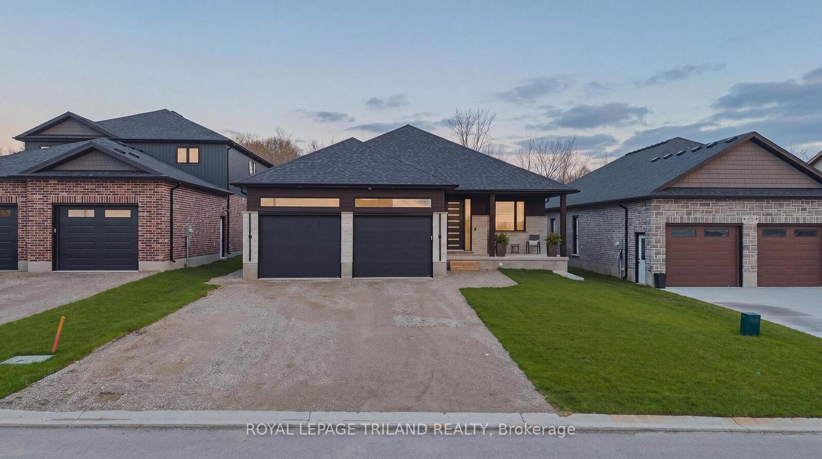 Property Photo:  62 Avery Place  ON N0K 1M0 