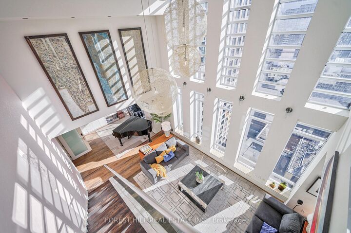 Property Photo: 8 Colborne Street Ph2701 ON M5E 1A1
