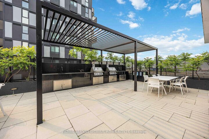 Property Photo:  30 Tretti Way 1305  ON M3H 0E3 