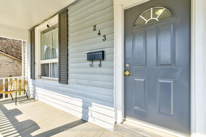 Property Photo:  243 Gibson Avenue  ON L8L 6K3 