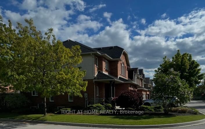 Property Photo:  5383 Haldimand Crescent  ON L7L 7E5 