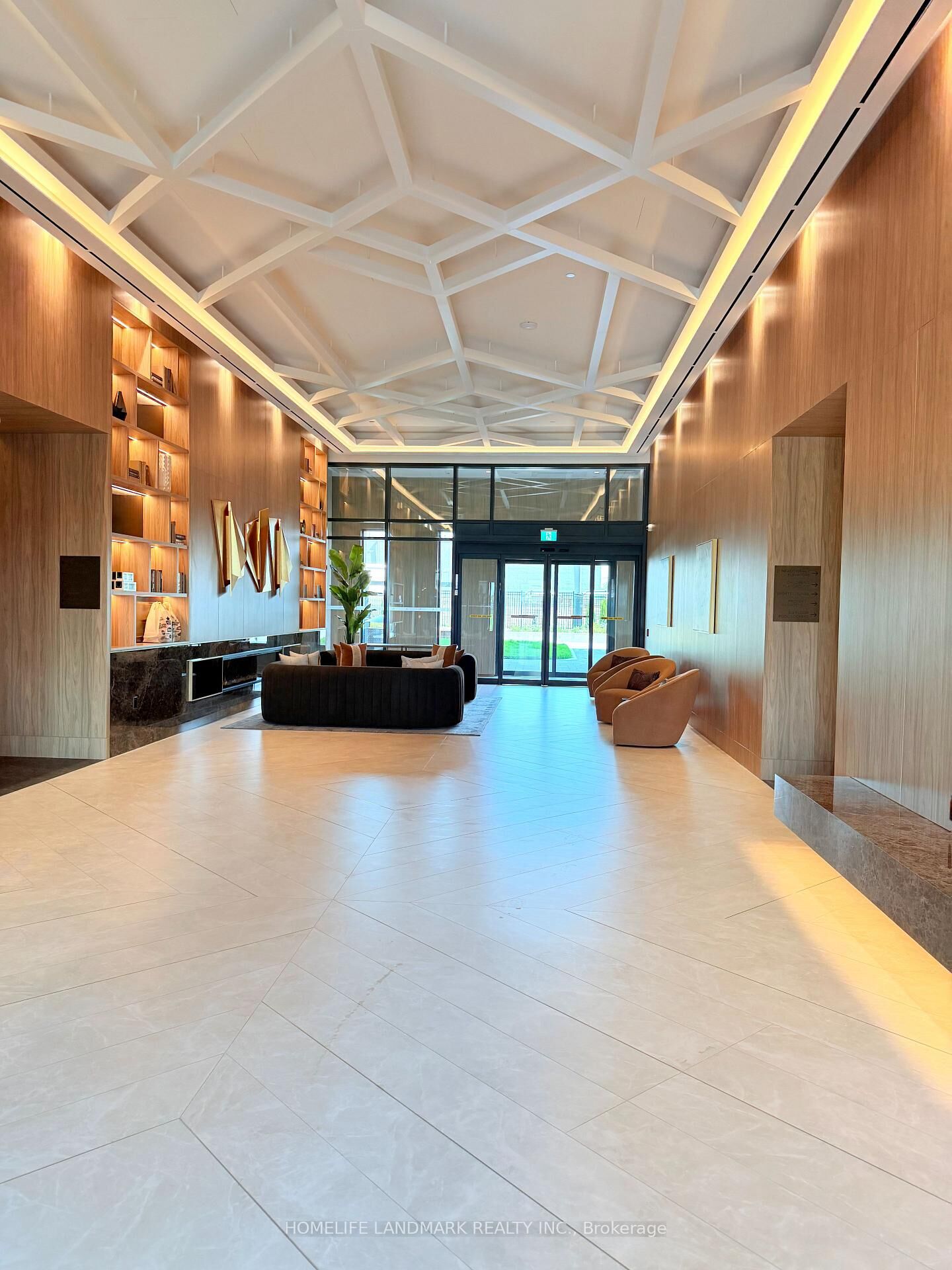 Property Photo: 5 Meadowdale Road 1810 ON L4K 0C7