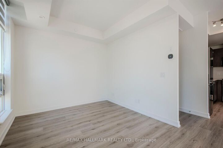 Property Photo: 10-851 Sheppard Avenue W 2 ON M3H 0G2