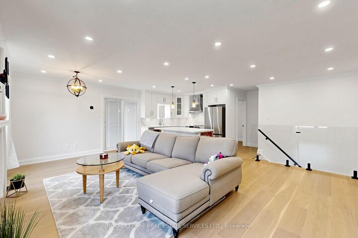 Property Photo: 123 Mill Street W ON L7G 2C7