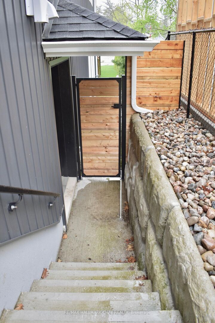 Property Photo:  1448 B River Road  ON L8Z 2H2 