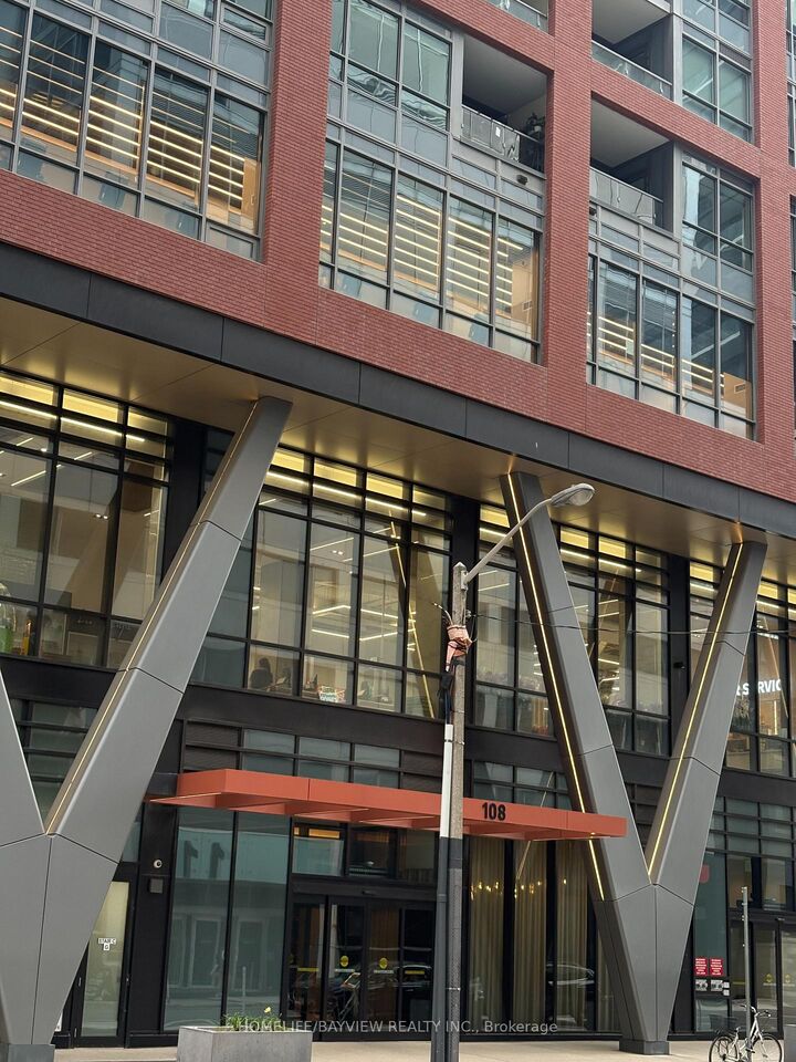 Property Photo:  108 Peter Street 1226  ON M5V 0W2 