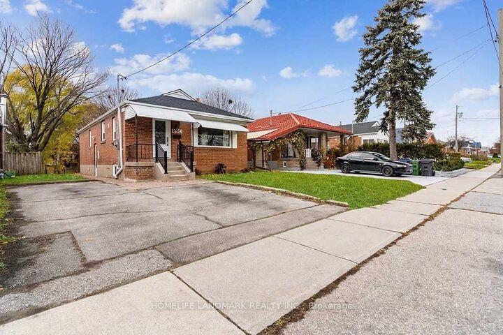 Property Photo:  1356 Warden Avenue Bsmt  ON M1R 2S2 
