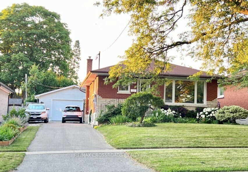 Property Photo: 636 Shakespeare Avenue ON L1H 3H9