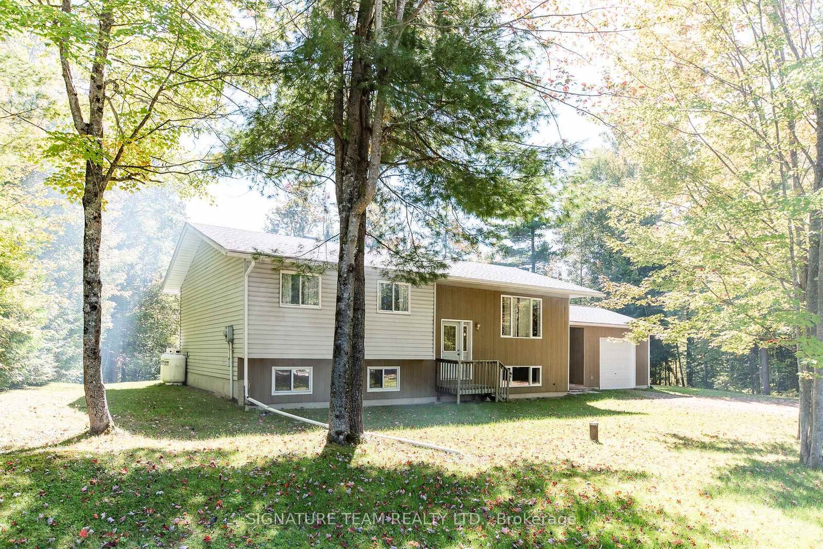 Property Photo: 583 Achray Road ON K8A 6W7