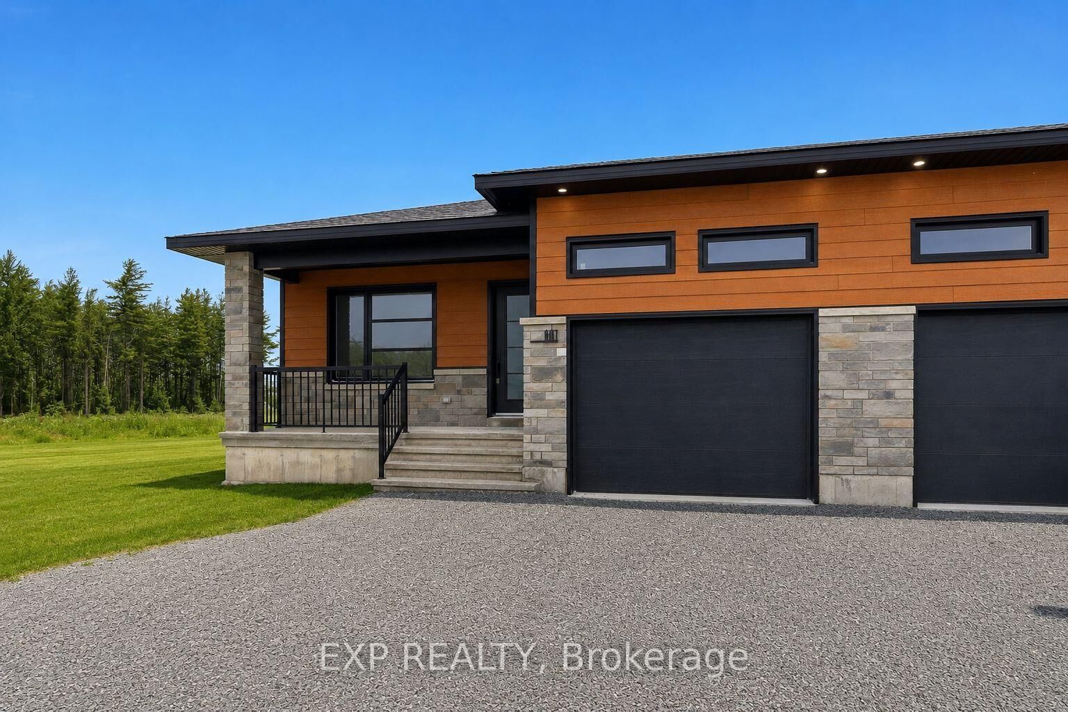 Property Photo:  988 Katia Street  ON K0A 2M0 
